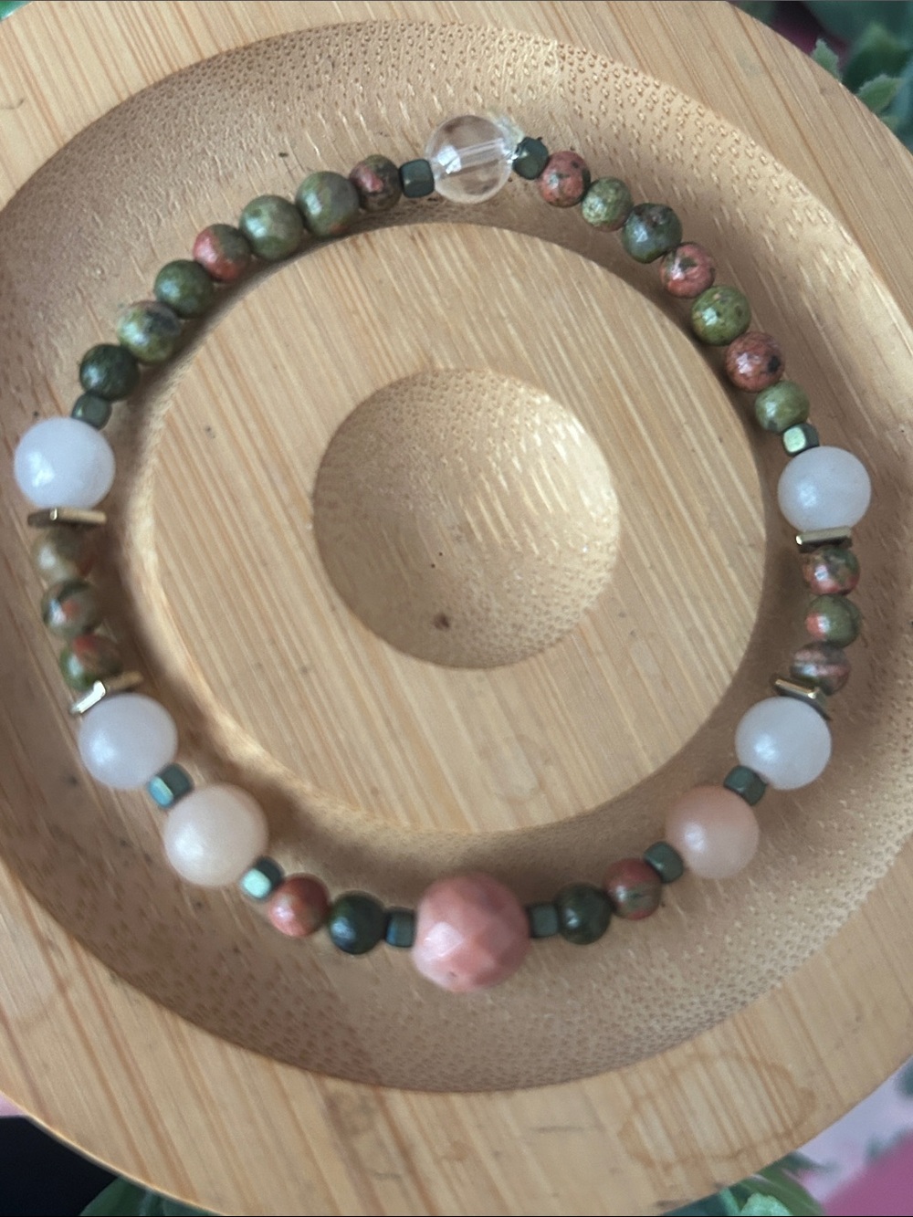 Unakite and rose quartz beaded stretch bracelet